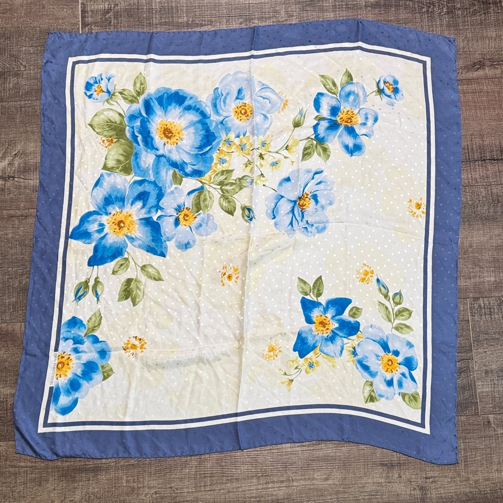 Vintage Egon Furstenberg Elegant Blue Floral Scarf